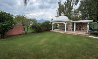 Quinta en venta en Santiago NL