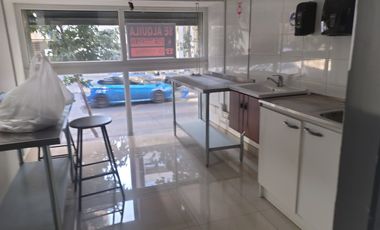 LOCAL A LA CALLE EN DOS PLANTAS 120,19 M2