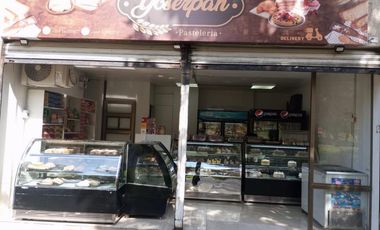 LOCAL EN SANTIAGO CENTRO DE 61,34 M2, A LA CALLE