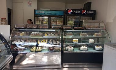 LOCAL EN SANTIAGO CENTRO DE 61,34 M2, A LA CALLE