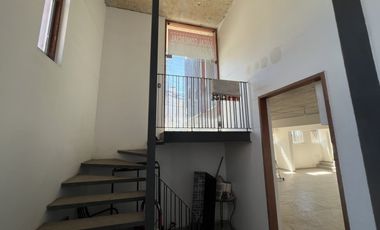 SE VENDE GRAN LOCAL COMERCIAL EN CERRO ALEGRE (CÓD 561)