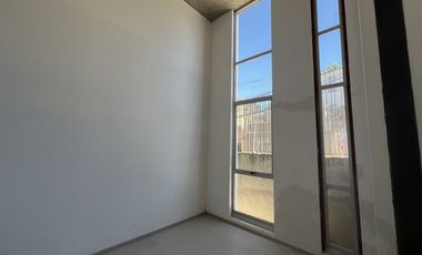 SE VENDE GRAN LOCAL COMERCIAL EN CERRO ALEGRE (CÓD 561)