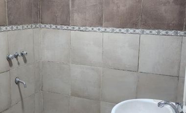 Casa a estrenar, calle Werner a metros de Hernandarias