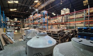 Depósito - Galpón 1800 m2.  en La Boca - ALQUILER