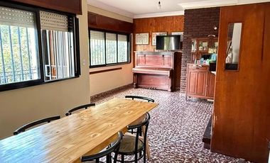 Amplio PH de 6 dormitorios   patio, 12 de Octubre al 700, PM