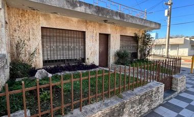 VENTA CASA CON POTENCIAL DE INVERSION - 3 DORM - VILLA AZALAIS