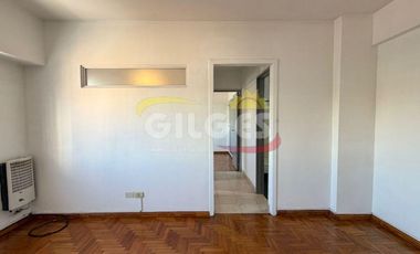 Alquiler de Departamento 2 Ambientes  en Ramos Mejia  Ubicado frente Plaza Mitre