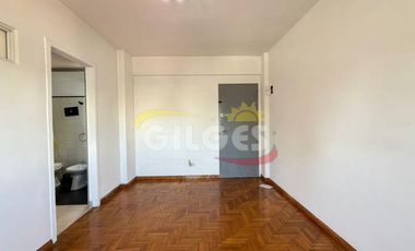 Alquiler de Departamento 2 Ambientes  en Ramos Mejia  Ubicado frente Plaza Mitre