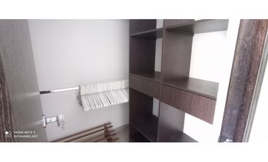 Arriendo Completo apto en la parte baja de Castropol Sin poniente