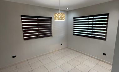 Casa en Cumbres Santa Clara