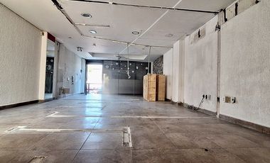 Local en Renta  en planta baja sobre Av. Universidad - 2 niveles