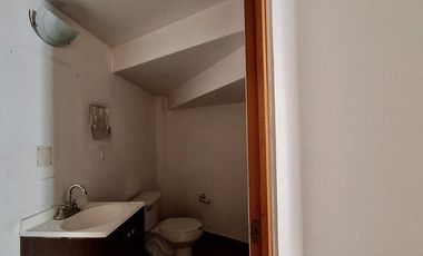 Local en Renta  en planta baja sobre Av. Universidad - 2 niveles