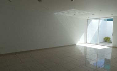 HURBAN VENDE casa en Q Campestre Aguascalientes.