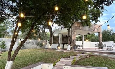 Quinta en Venta en MISION ANTIGUA sobre Carretera a Cadereyta