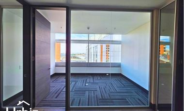 Arriendo Oficina de 130 m² en Torre La Cabrera