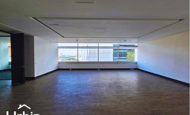 Arriendo Oficina de 130 m² en Torre La Cabrera