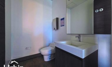 Arriendo Oficina de 130 m² en Torre La Cabrera