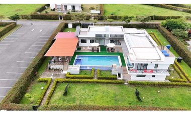 CASA FUSAGASUGA CUNDINAMARCA

500 M2 AREA CONSTRUIDA
1.804 M2 LOTE