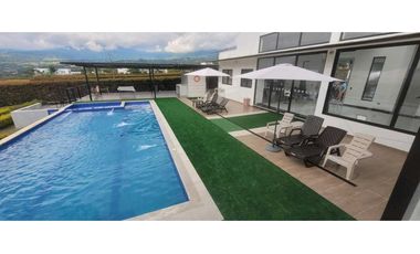 CASA FUSAGASUGA CUNDINAMARCA

500 M2 AREA CONSTRUIDA
1.804 M2 LOTE