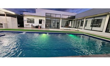 CASA FUSAGASUGA CUNDINAMARCA

500 M2 AREA CONSTRUIDA
1.804 M2 LOTE