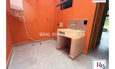 Casa Esquinera en Arriendo – Sector Campestre | Estrato 4