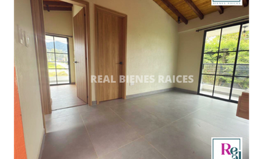 Casa Esquinera en Arriendo – Sector Campestre | Estrato 4