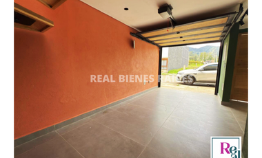 Casa Esquinera en Arriendo – Sector Campestre | Estrato 4