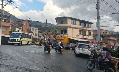Se Arrienda Local Cerca al Parque Gaitan
