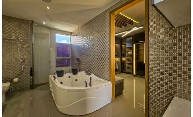 Lujoso apartamento en Pinares