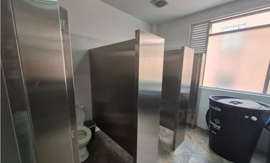 RENTO OFICINA 2.000M2 EXTERIOR 2 PLANTAS COMPLETAS - PARQUE 93