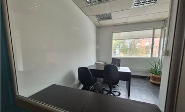 RENTO OFICINA 2.000M2 EXTERIOR 2 PLANTAS COMPLETAS - PARQUE 93