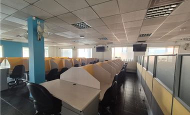 RENTO OFICINA 2.000M2 EXTERIOR 2 PLANTAS COMPLETAS - PARQUE 93