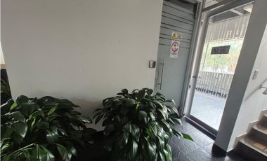 RENTO OFICINA 2.000M2 EXTERIOR 2 PLANTAS COMPLETAS - PARQUE 93