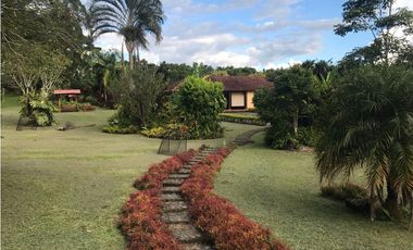 ALQUILER CASA DE FINCA EN ZONA RURAL DE MONTENEGRO