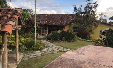 ALQUILER CASA DE FINCA EN ZONA RURAL DE MONTENEGRO