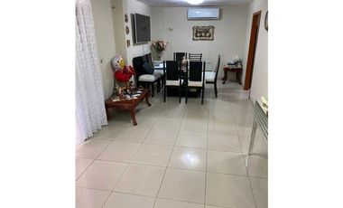 VENDO HERMOSA CASA EN URB. CATALUÑA