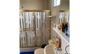 VENDO HERMOSA CASA EN URB. CATALUÑA