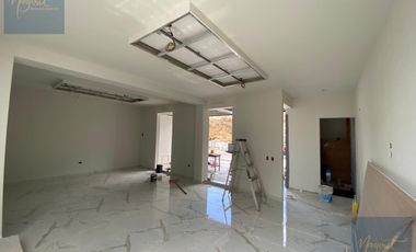 Casa con Doble Altura y Roof Garden en Privada | Ideal para Familias A 10 Min del Centro de Tlaxcala