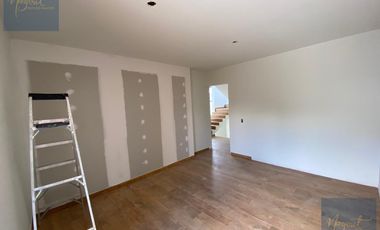 Casa con Doble Altura y Roof Garden en Privada | Ideal para Familias A 10 Min del Centro de Tlaxcala