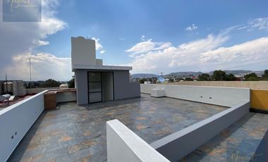 Casa con Doble Altura y Roof Garden en Privada | Ideal para Familias A 10 Min del Centro de Tlaxcala