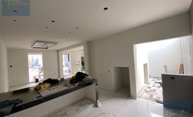 Casa con Doble Altura y Roof Garden en Privada | Ideal para Familias A 10 Min del Centro de Tlaxcala