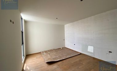 Casa con Doble Altura y Roof Garden en Privada | Ideal para Familias A 10 Min del Centro de Tlaxcala