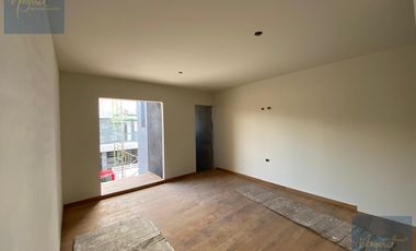 Casa con Doble Altura y Roof Garden en Privada | Ideal para Familias A 10 Min del Centro de Tlaxcala