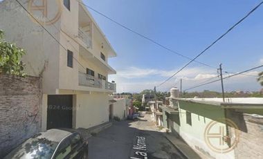 Casa en Venta a 3 min de Estadio Isidro Gil Tapia.