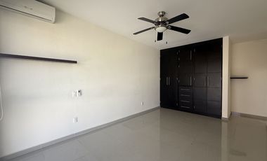 Exclusivo fraccionamiento a una cuadra de la Avenida San Diego