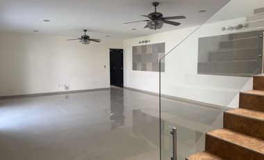 Exclusivo fraccionamiento a una cuadra de la Avenida San Diego