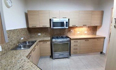 Apartamento con amplios espacios. Embassy Village