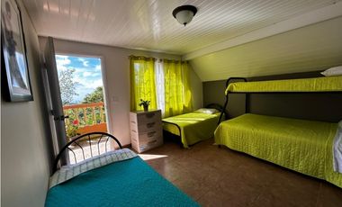 SE VENDE FINCA CON 2 CABAÑAS EN CERRO AZUL DE 1140M CLIMA FRIO