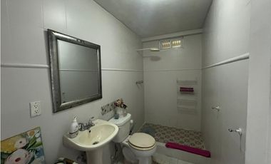 SE VENDE FINCA CON 2 CABAÑAS EN CERRO AZUL DE 1140M CLIMA FRIO