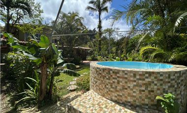 SE VENDE  FINCA CON 4 CABAÑAS Y 2 CASAS EN CERRO AZUL DE 1055M